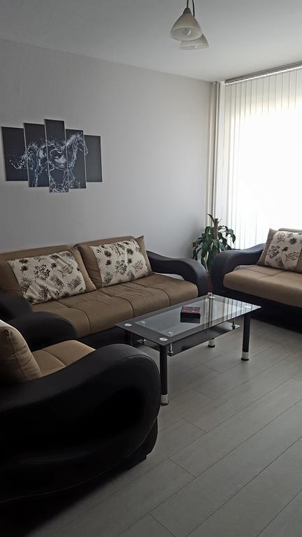 Modern Home Apartment Airport โซเฟีย ภายนอก รูปภาพ