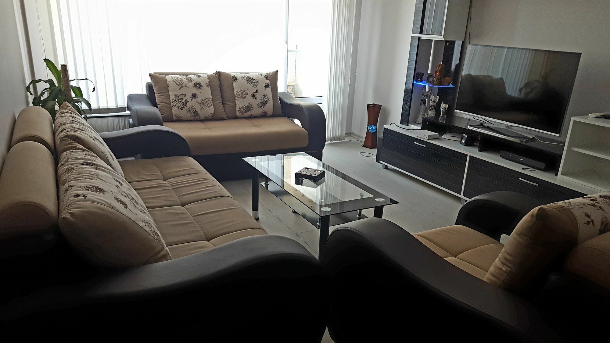 Modern Home Apartment Airport โซเฟีย ภายนอก รูปภาพ